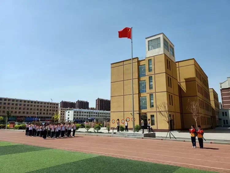 端午情浓  粽子寄思——锡林浩特市第十二小学端午节主题升旗仪式 第17张