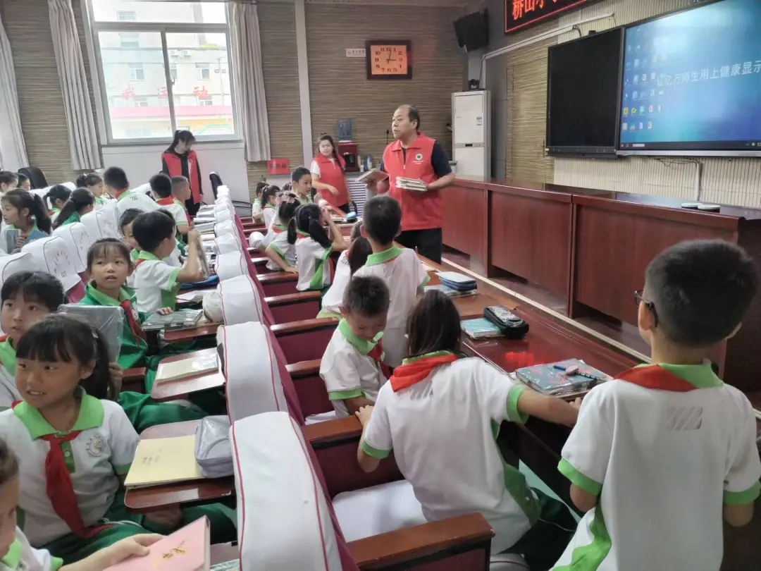 校园风采 | 桥山小学保护碧水蓝天 共建绿色家园——“环保知识进校园”宣讲活动 第4张