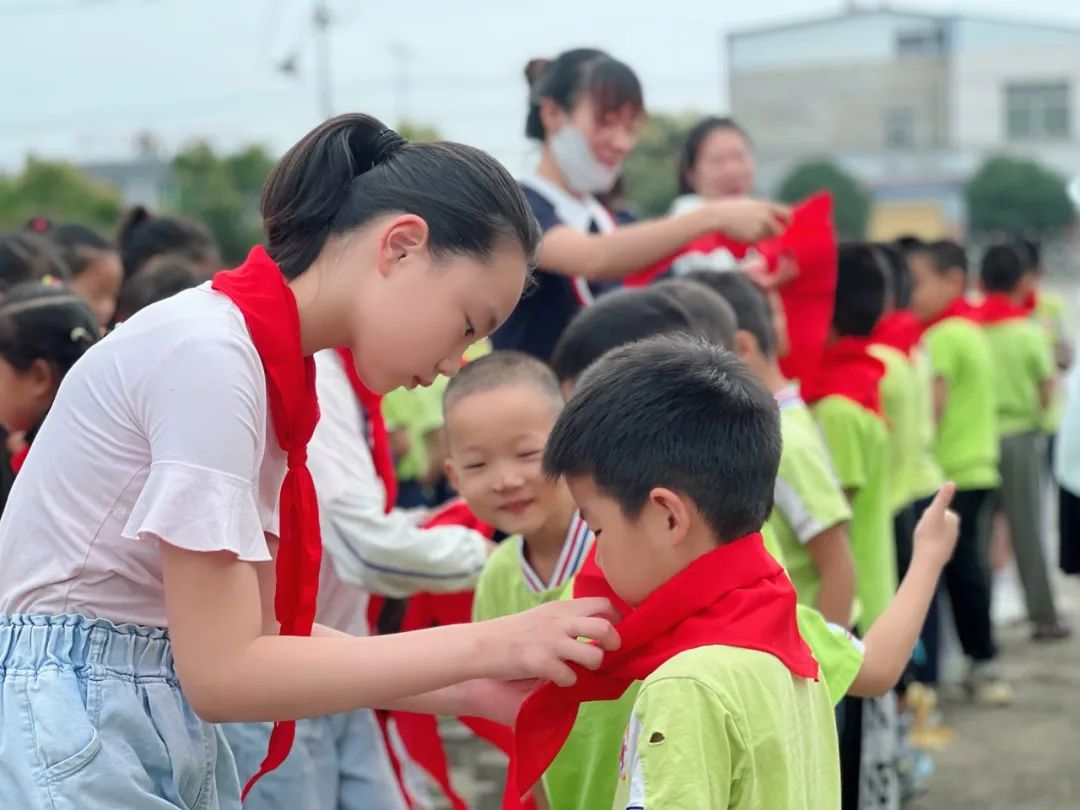 【走,参观小学去!】佛子山镇中心幼儿园大班级部参观小学活动 第30张