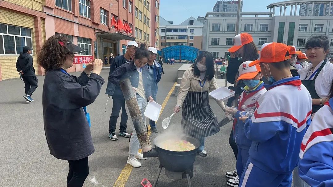 【第五小学•德育】“劳动创造幸福 实践淬炼成长” ——第五小学第二届“劳动节”开幕式 第58张