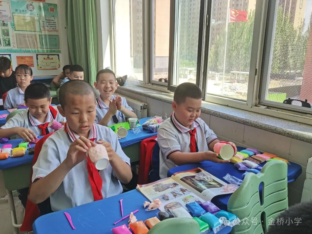 携手同行 互助共进———金桥小学美术手拉手观摩学习活动 第11张