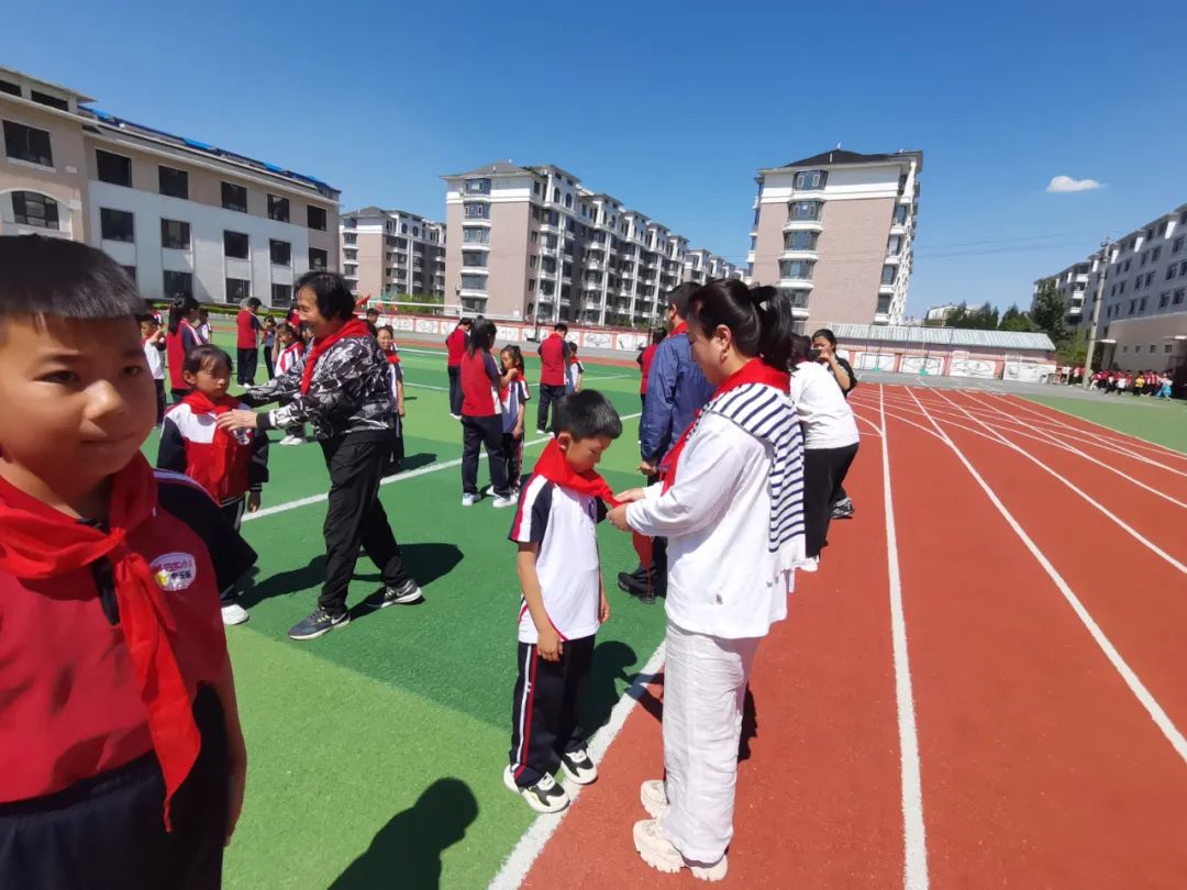 第四实验小学“ 红领巾爱祖国 ”分批入队仪式 第14张