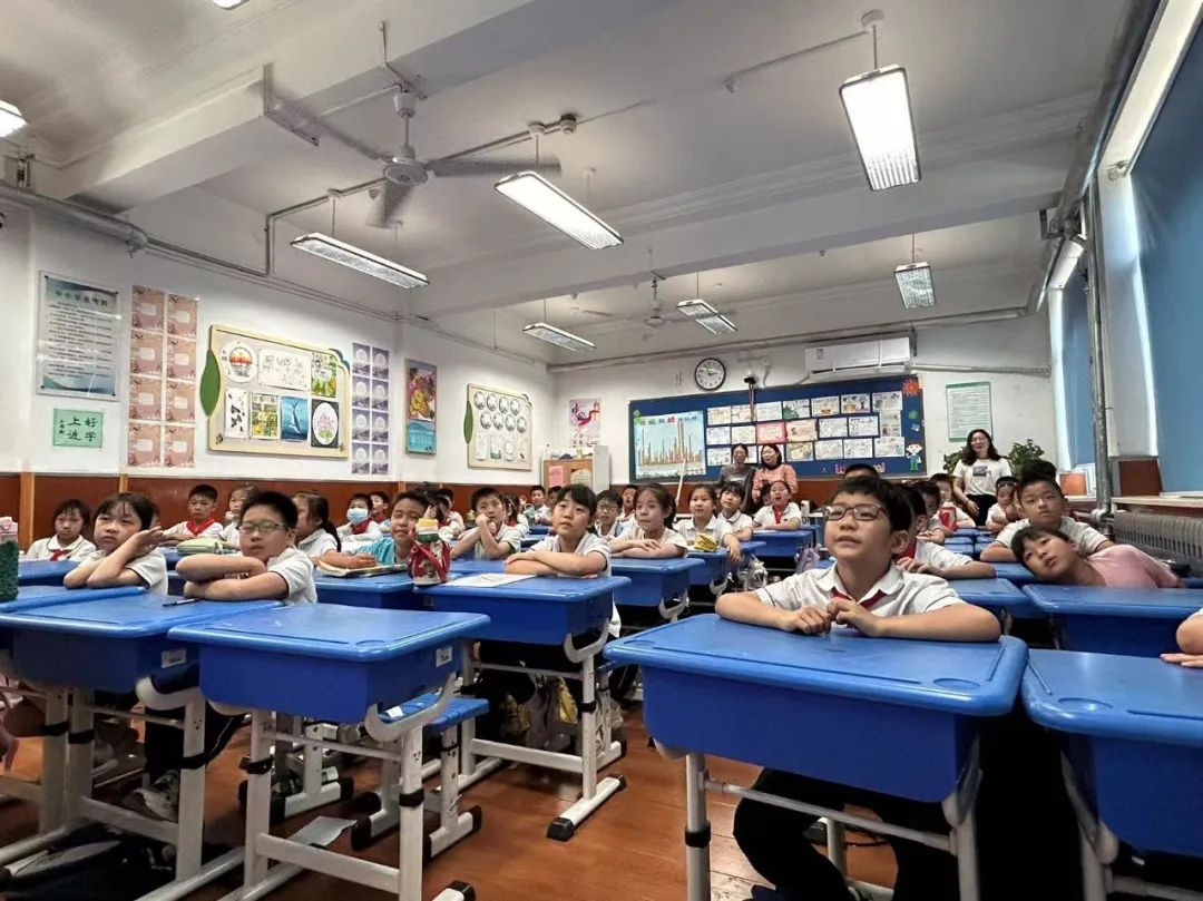 用心守护光明——燕柳小学三(6)中队全国爱眼日开展爱眼护眼科普讲座 第14张