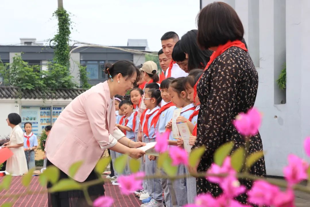 【成长印记】红领巾,爱祖国——水心小学举行一年级新队员入队仪式 第32张