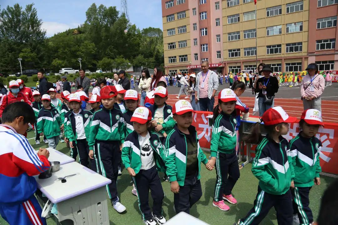 【第五小学•德育】“劳动创造幸福 实践淬炼成长” ——第五小学第二届“劳动节”开幕式 第24张