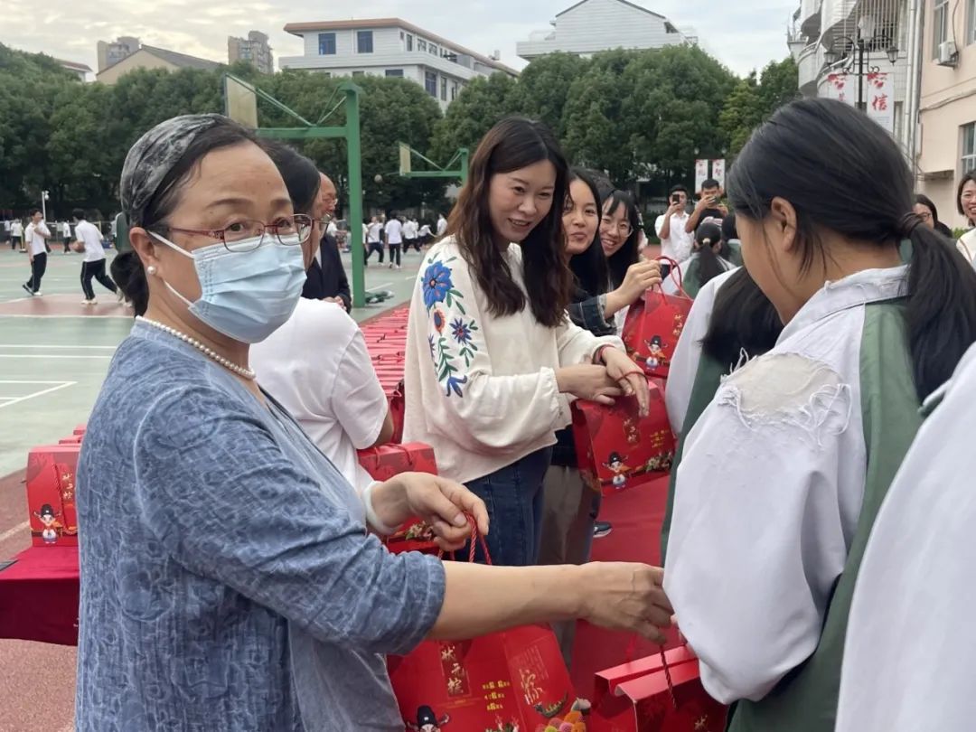 “糕粽”助力甜蜜陪迎高考 | 台州市振华高级中学 第12张