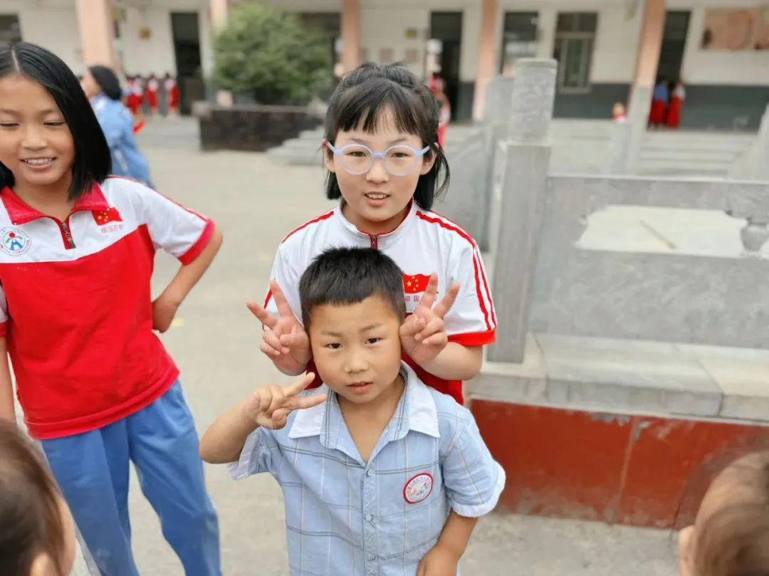 【初探小学  礼遇成长】何楼办事处中心幼儿园大班小朋友参观小学活动 第43张