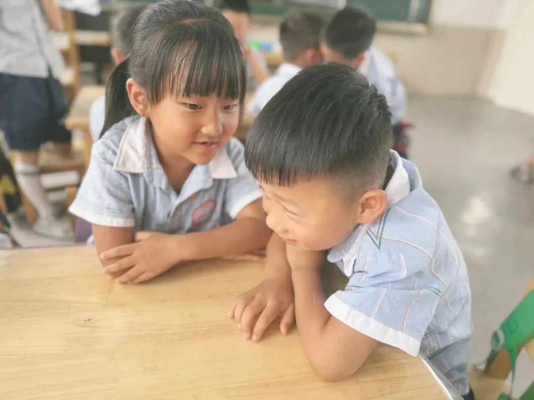 【初探小学  礼遇成长】何楼办事处中心幼儿园大班小朋友参观小学活动 第18张