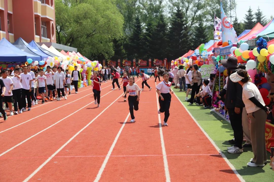 【第二实验小学·第二届体育艺术节】“体育强健体魄 艺术升华人生” 第二实验小学第二届体育艺术节 第9张