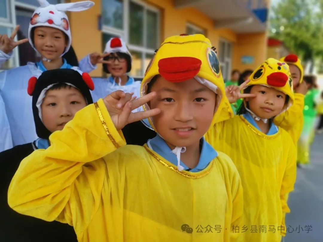 红领巾爱祖国——柏乡县南马中心小学举行庆“六一”国际儿童节文艺汇演 第34张