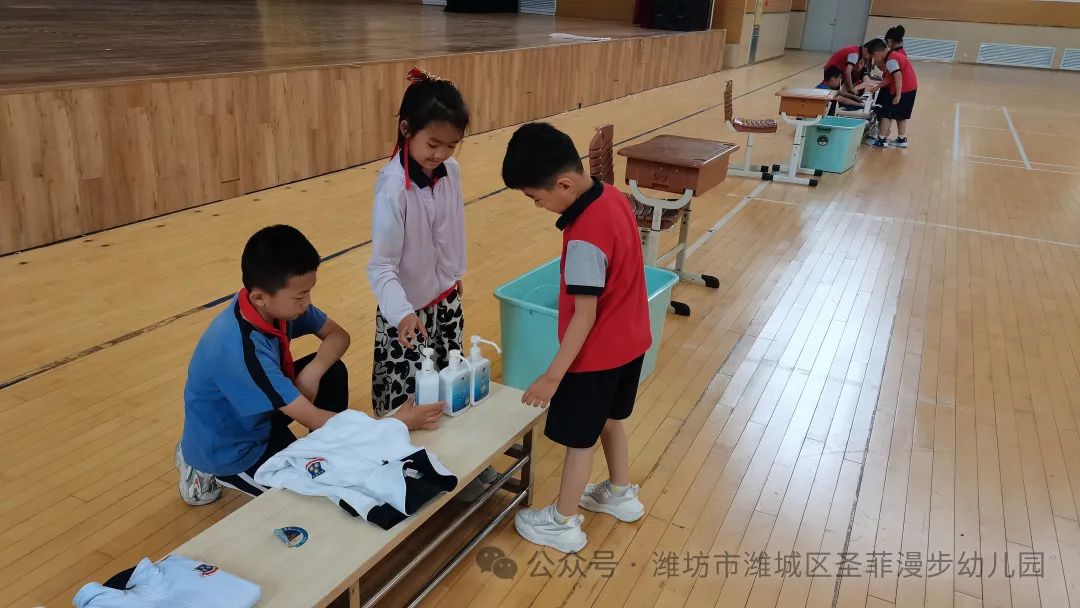 【参观小学初体验  幼小衔接零距离】~圣菲漫步幼儿园大班幼儿走进小学活动 第15张