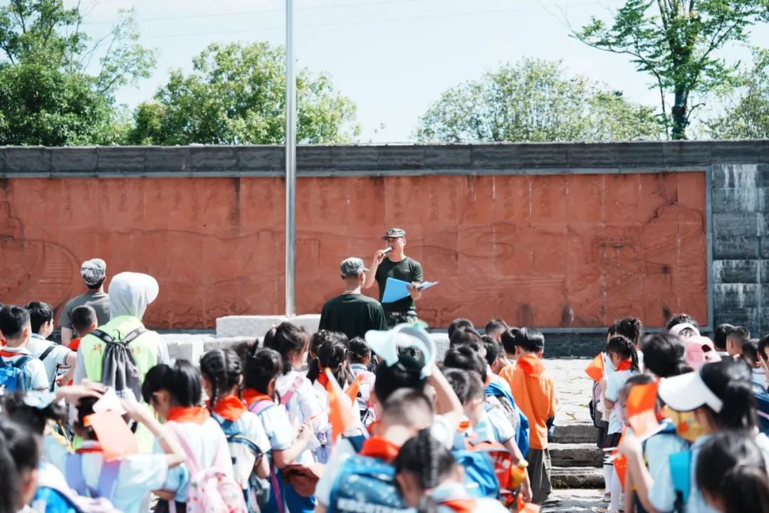 花园小学“国歌嘹亮 耕读童年”——庆六一•红领巾爱祖国研学实践活动 第17张