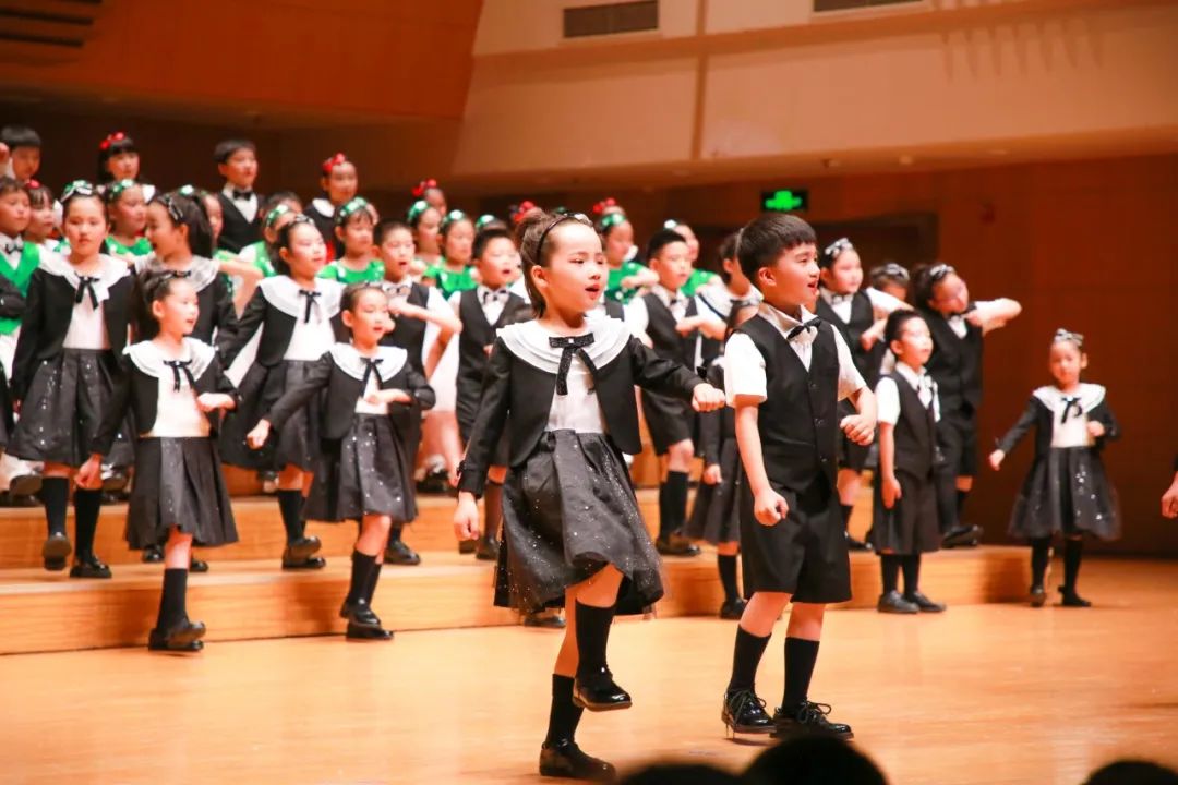 灯市口小学举行“逐光前行 扬帆远航”金帆合唱团二十周年专场音乐会暨灯市口小学建校160周年素质教育成果展示活动 第67张