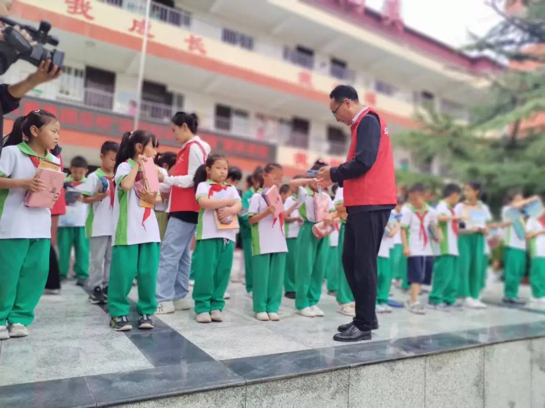 校园风采 | 桥山小学保护碧水蓝天 共建绿色家园——“环保知识进校园”宣讲活动 第5张