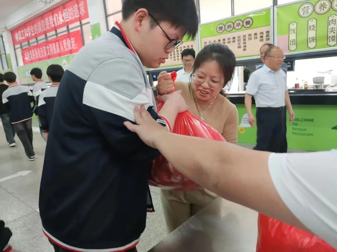 高考加油!丨蒙城八中“爱心早餐”助力高考 第6张