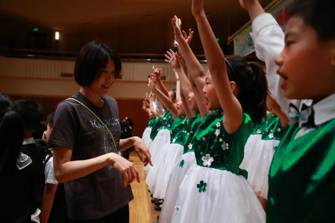 灯市口小学举行“逐光前行 扬帆远航”金帆合唱团二十周年专场音乐会暨灯市口小学建校160周年素质教育成果展示活动 第128张