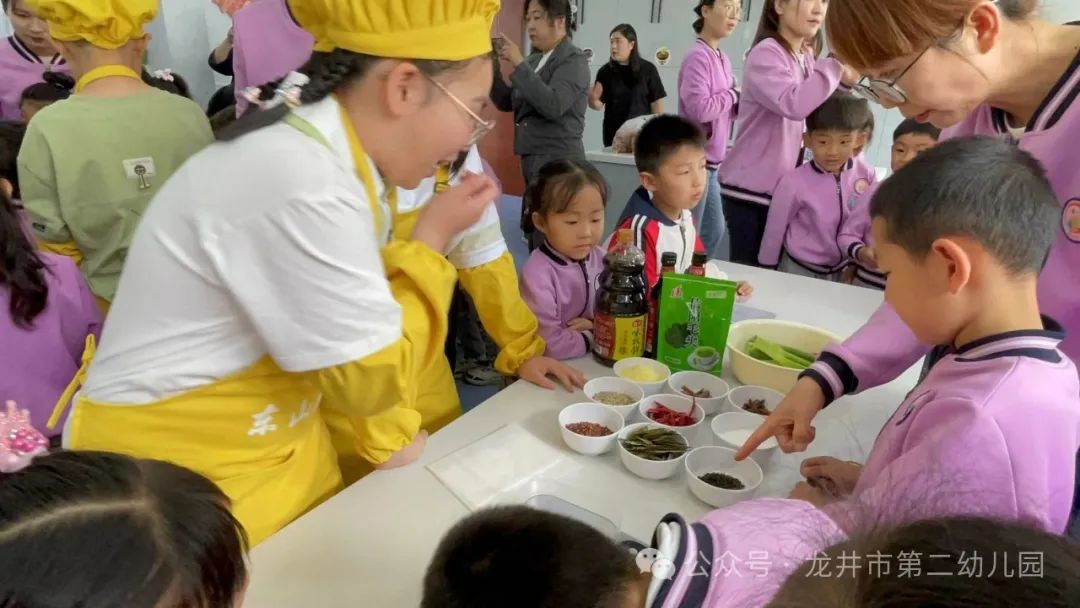 【幼儿活动】“趣”探小学,“幼”见成长——龙井市第二幼儿园携手龙井市东山实验小学开展参观小学活动 第93张