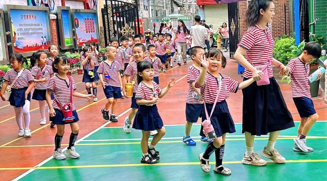 小学初体验,衔接助成长——宝安区冠华育才银丰学校幼小衔接活动 第5张