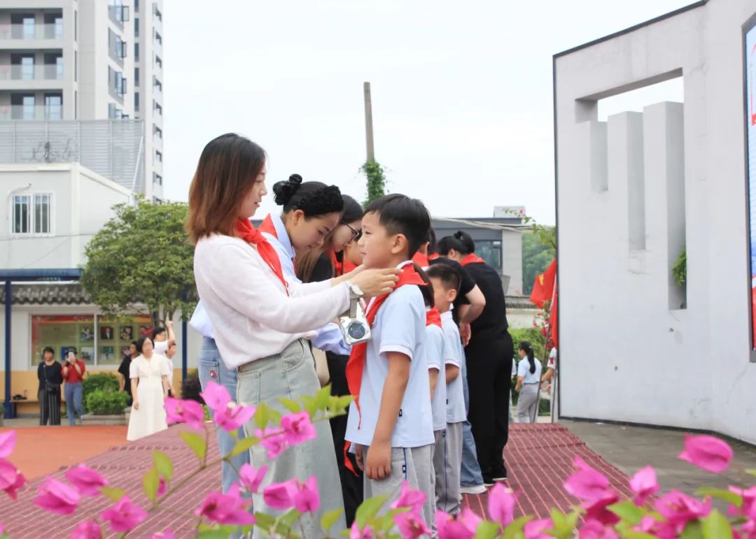 【成长印记】红领巾,爱祖国——水心小学举行一年级新队员入队仪式 第12张