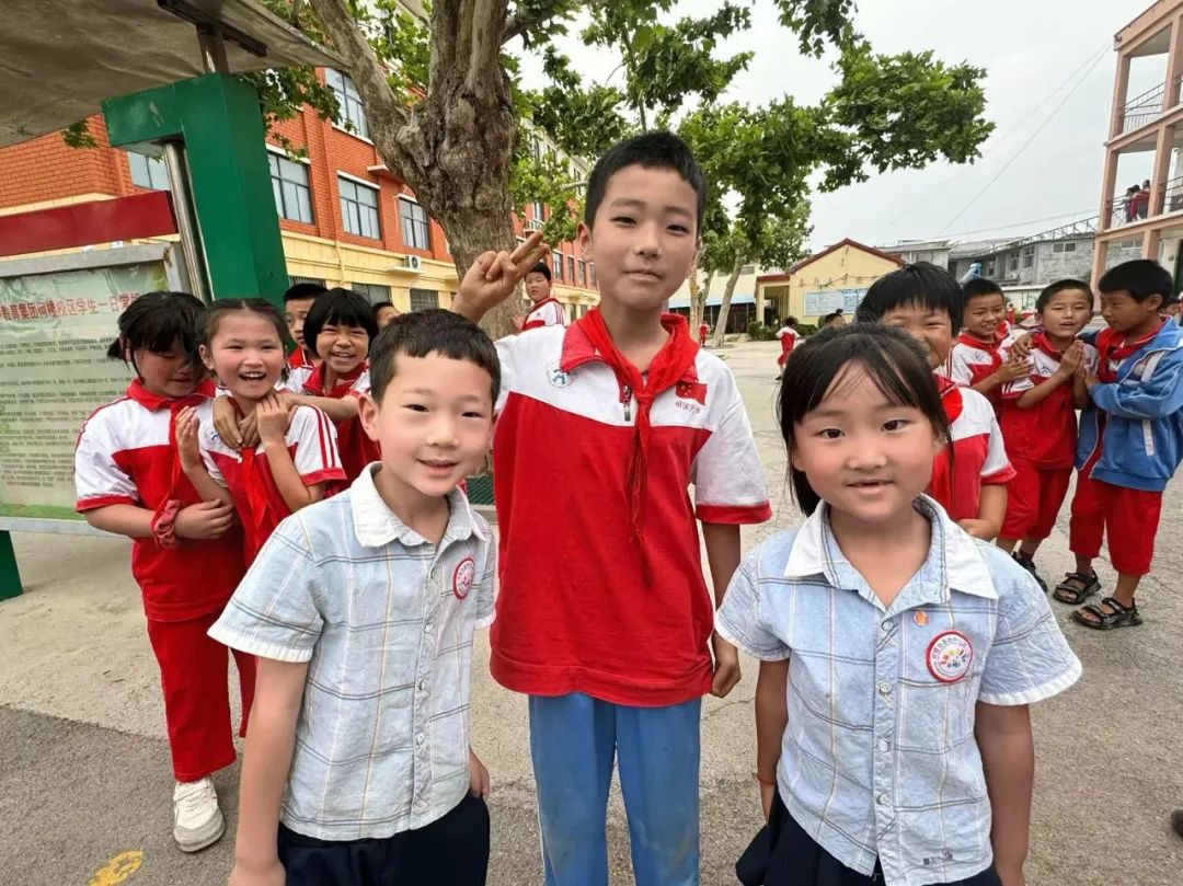 【初探小学  礼遇成长】何楼办事处中心幼儿园大班小朋友参观小学活动 第44张