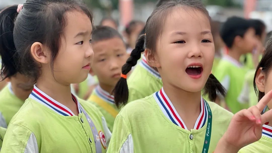 【走,参观小学去!】佛子山镇中心幼儿园大班级部参观小学活动 第19张