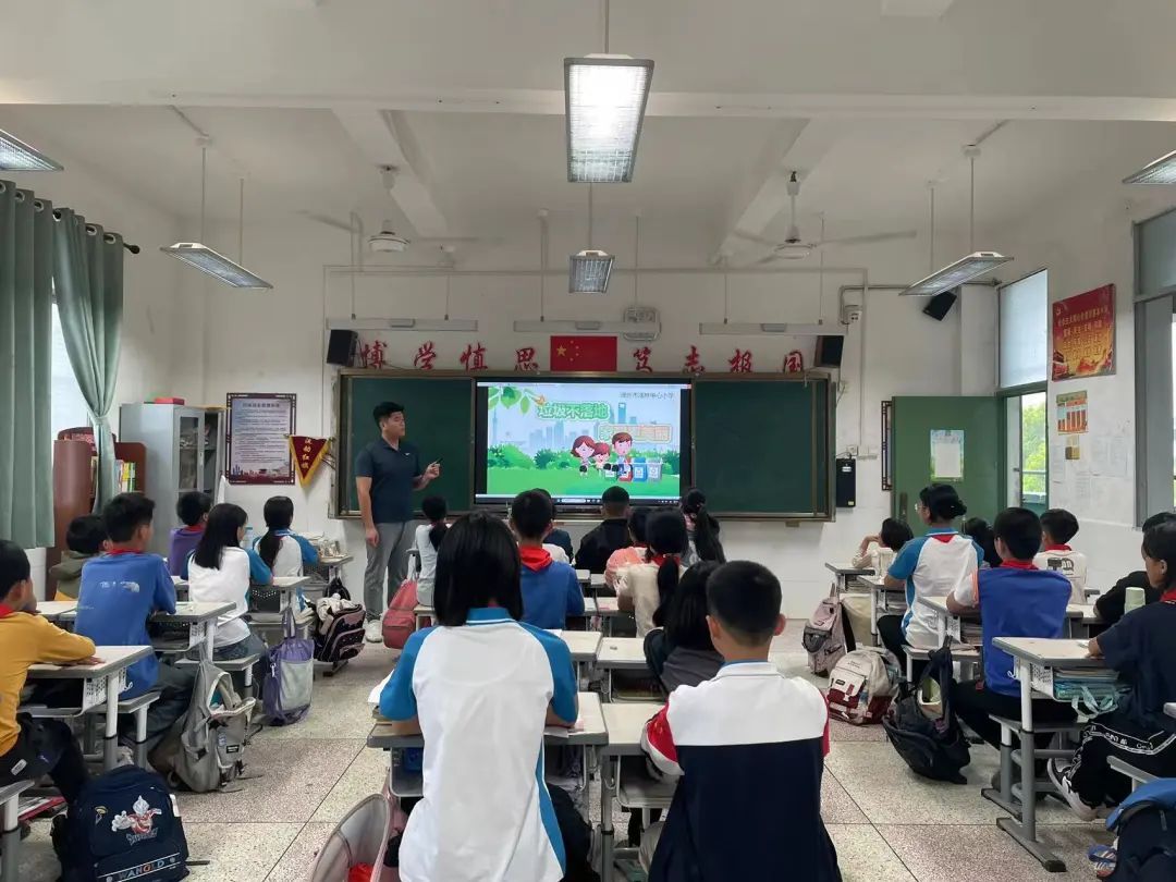 “垃圾不落地,家园更美丽”浦林中心小学垃圾分类主题活动 第15张