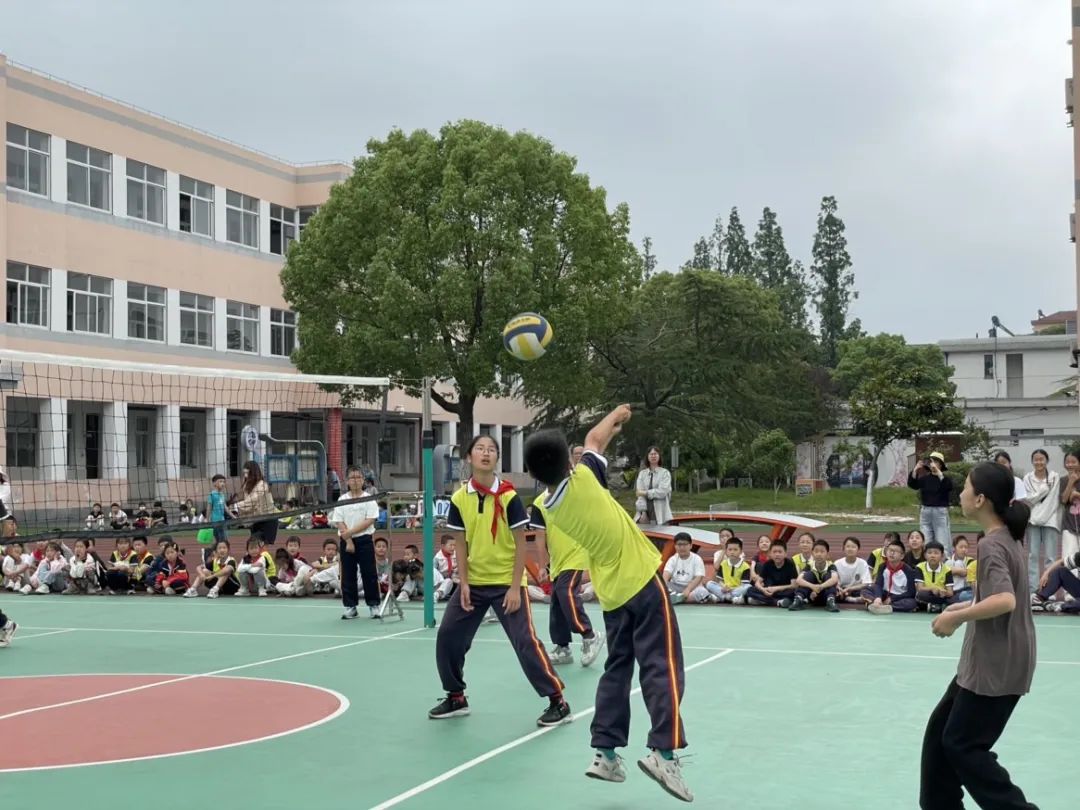 活力排球  绽放童年——钟埭小学举行第四届“樱花杯”校园排球联赛 第14张