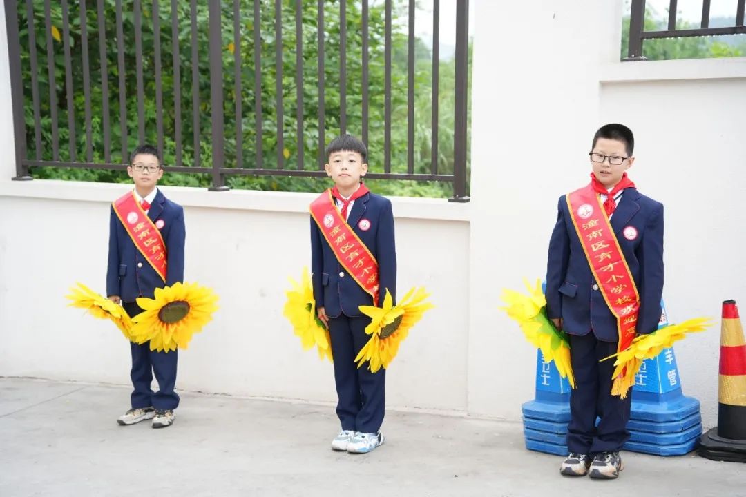 初探小学·礼遇成长 ——潼南区琼江幼儿园大班参观小学实践 第11张