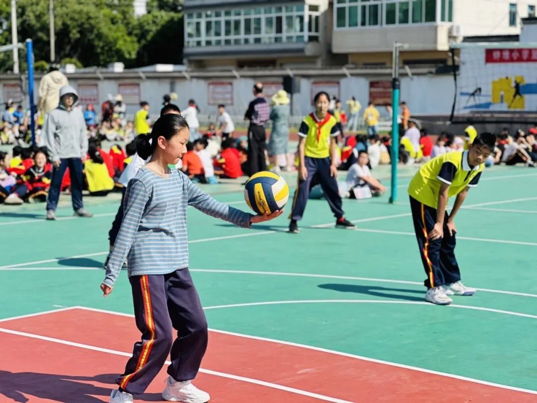 活力排球  绽放童年——钟埭小学举行第四届“樱花杯”校园排球联赛 第6张