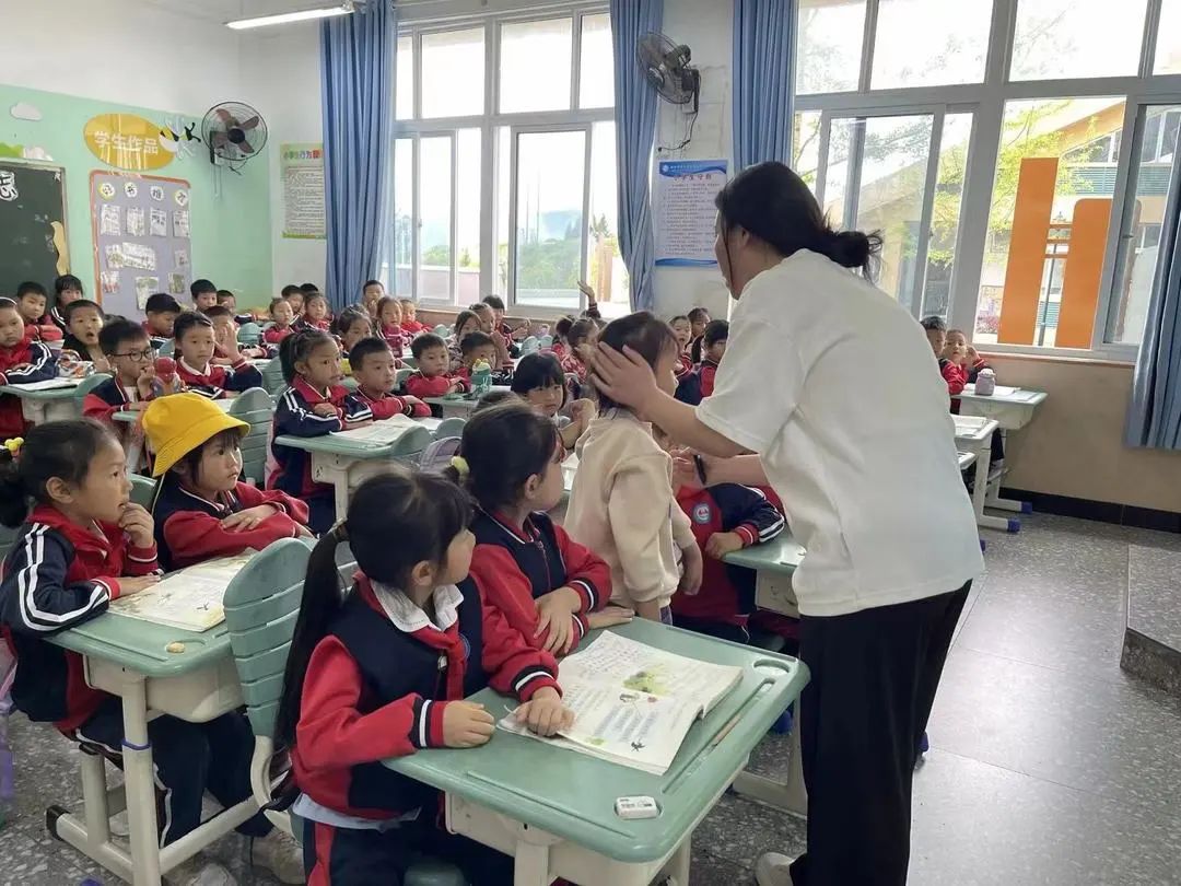 【幼小衔接】“小学零距离,成长初体验”——铜仁市第二十四幼儿园大班参观小学活动 第39张