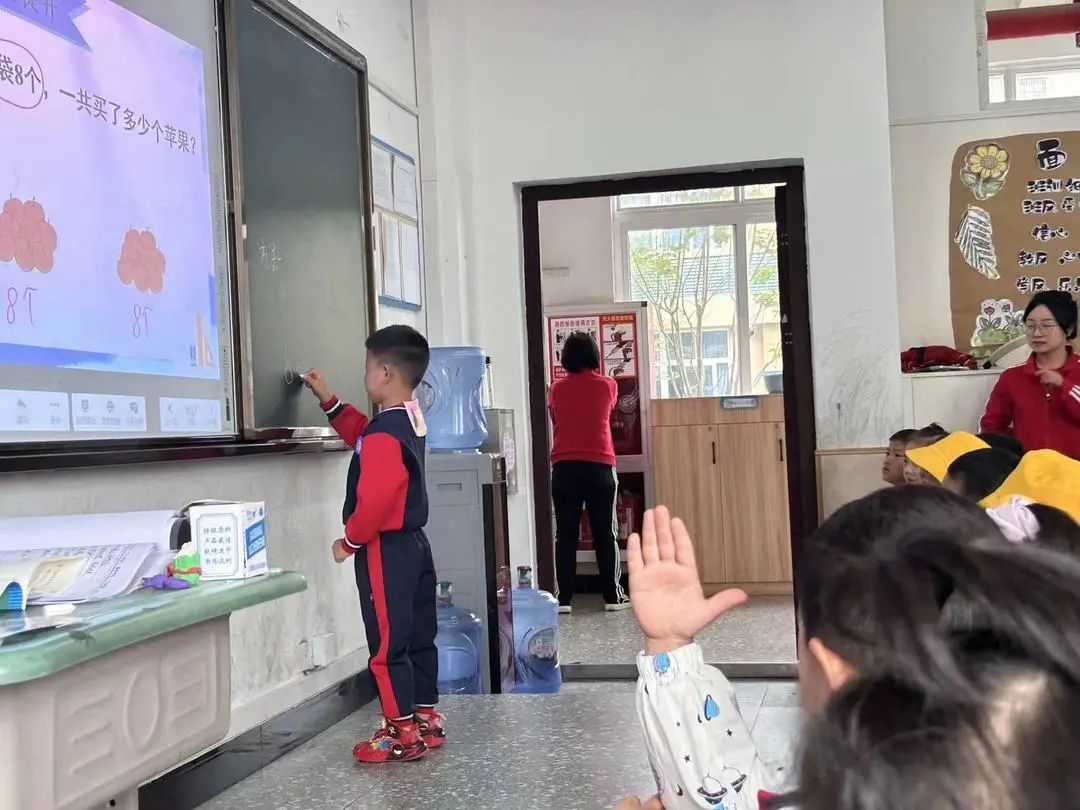 【幼小衔接】“小学零距离,成长初体验”——铜仁市第二十四幼儿园大班参观小学活动 第41张