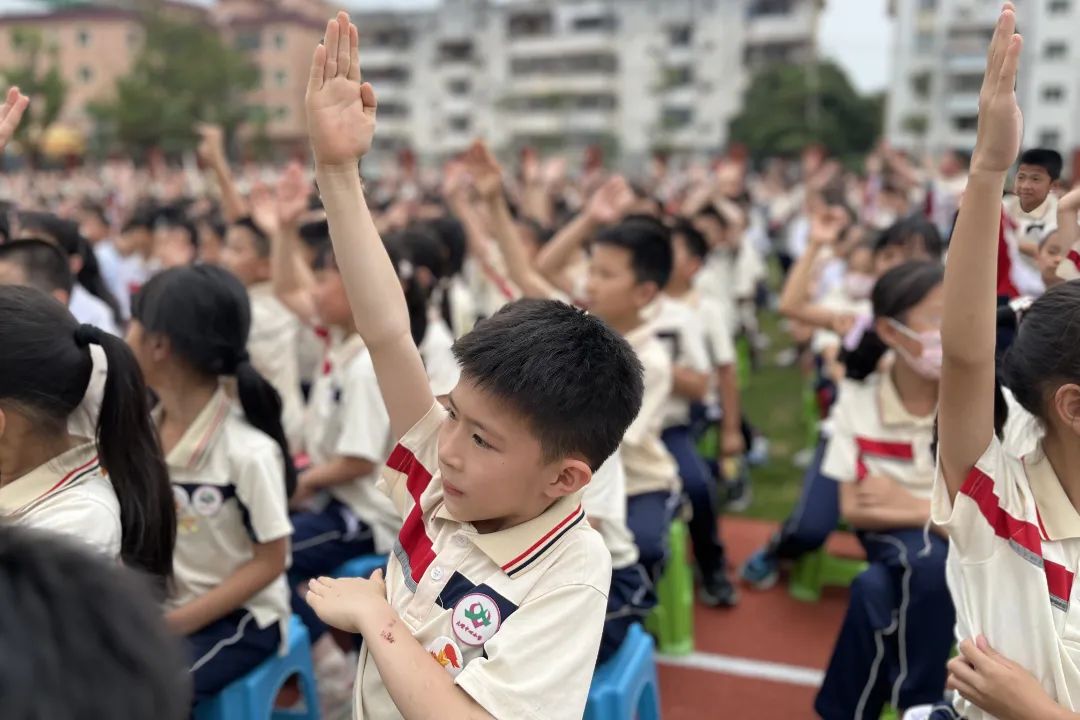 大嶝中心小学举行“红领巾爱祖国”六一儿童节庆祝活动! 第28张