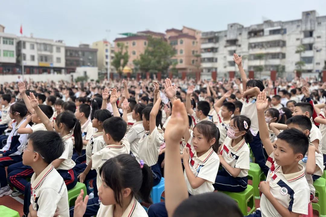 大嶝中心小学举行“红领巾爱祖国”六一儿童节庆祝活动! 第29张