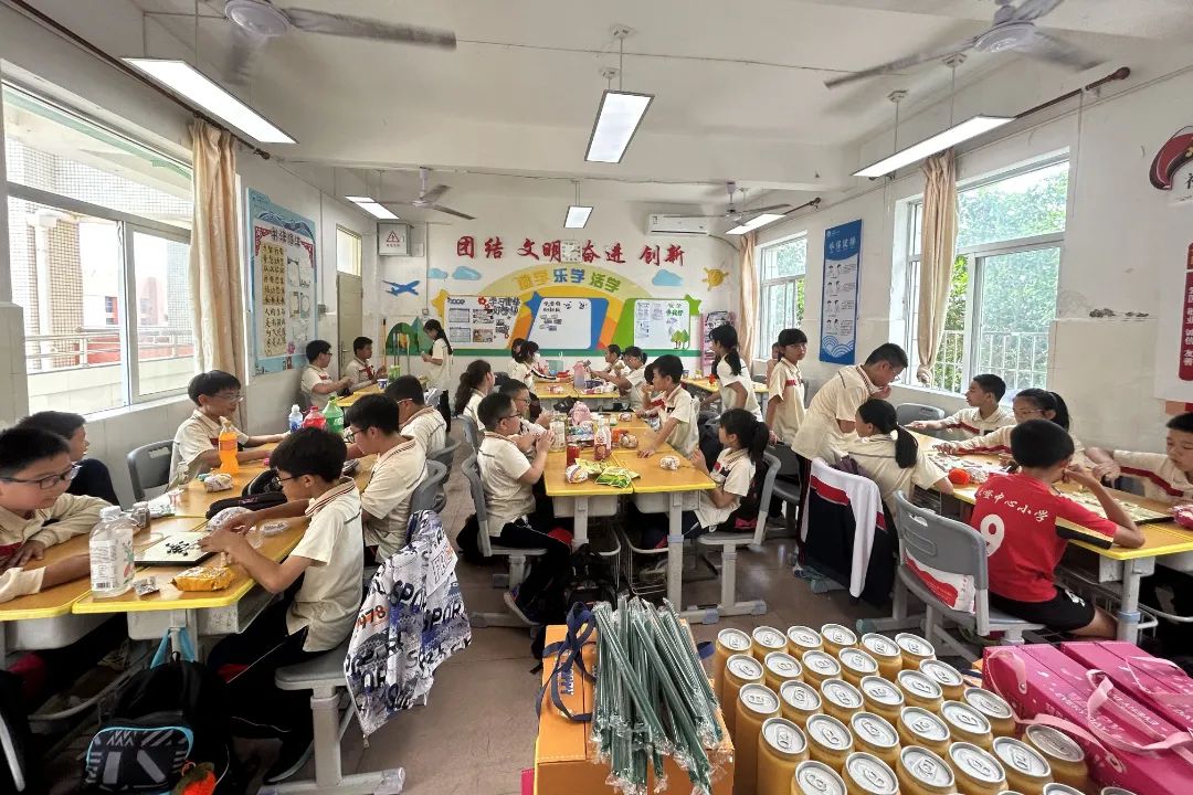 大嶝中心小学举行“红领巾爱祖国”六一儿童节庆祝活动! 第47张