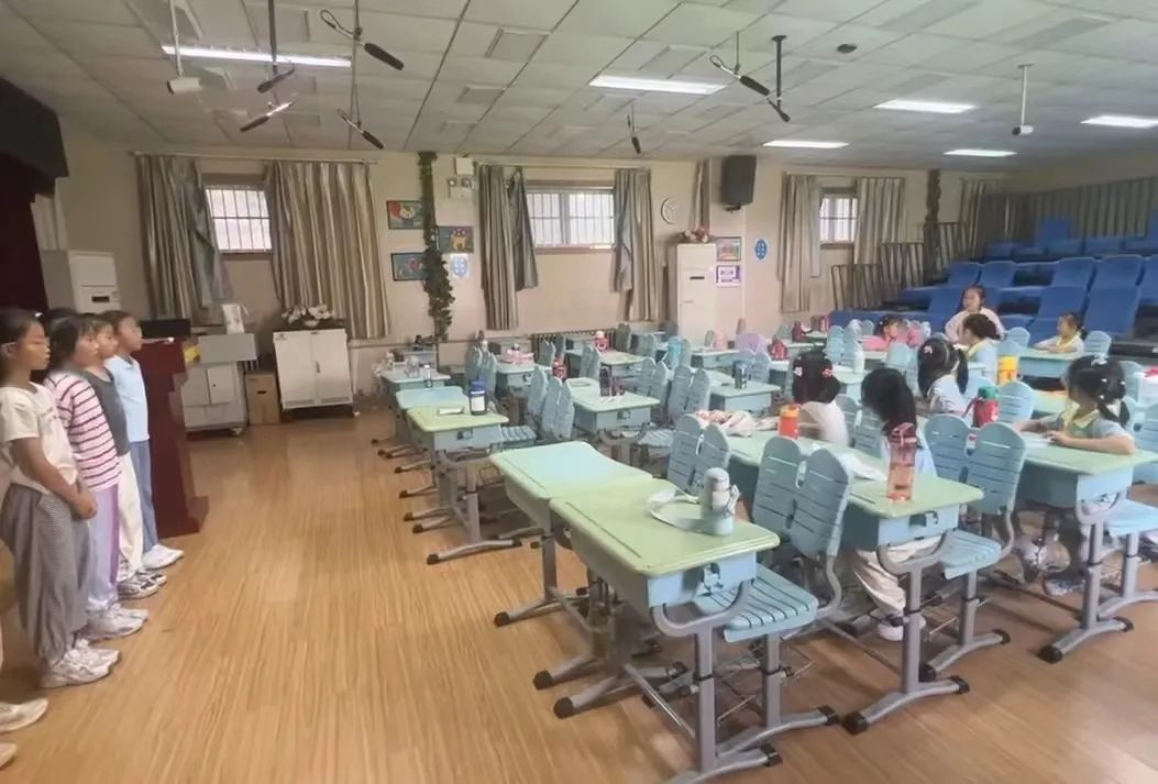 大班组参观小学活动 第34张