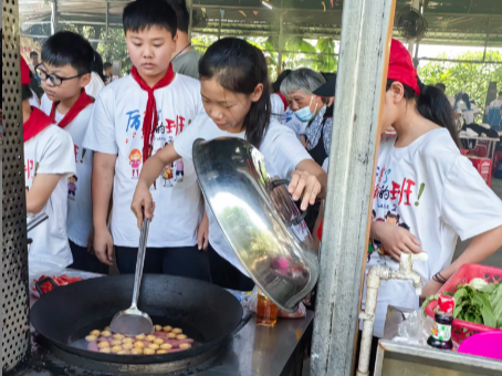 熠熠春日共奔赴,研学拾趣促成长——新华小学2024年五年级参观顺德博物馆研学活动 第12张