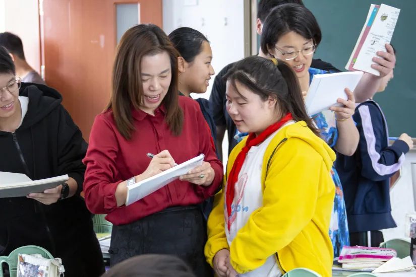 【中考加油】少年应有鸿鹄志,当骑骏马踏平川——2024届九年级中考祝福 第22张