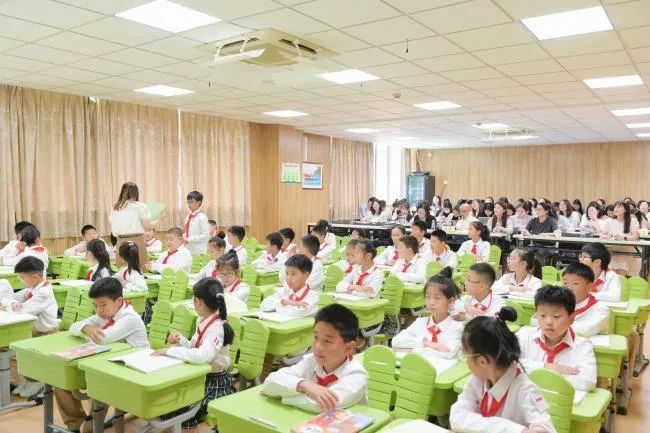 【和·洽】古猗小学组织开展南翔学区小学语文联合教研暨陈兰名师工作室活动 第7张