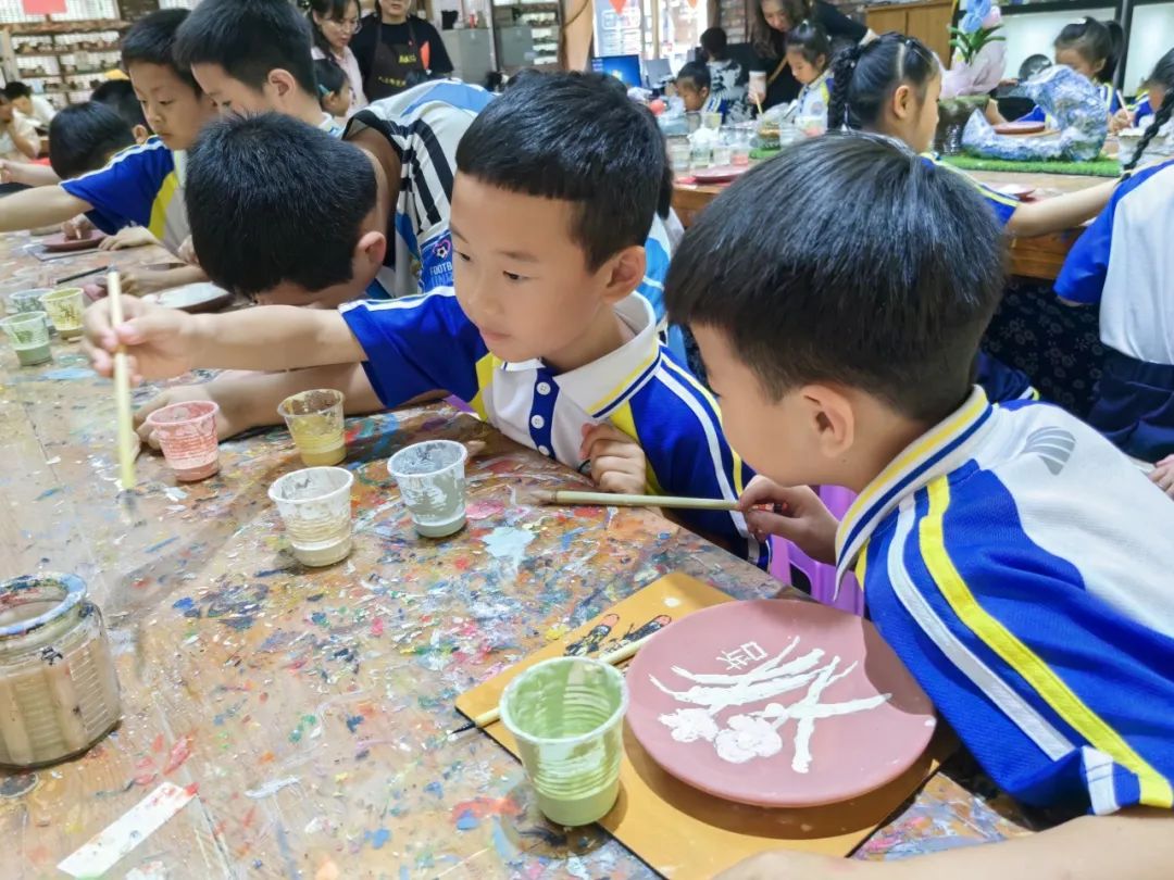 博山区人民路小学开展“寻访琉光璃彩 传承传统文化”研学活动 第25张