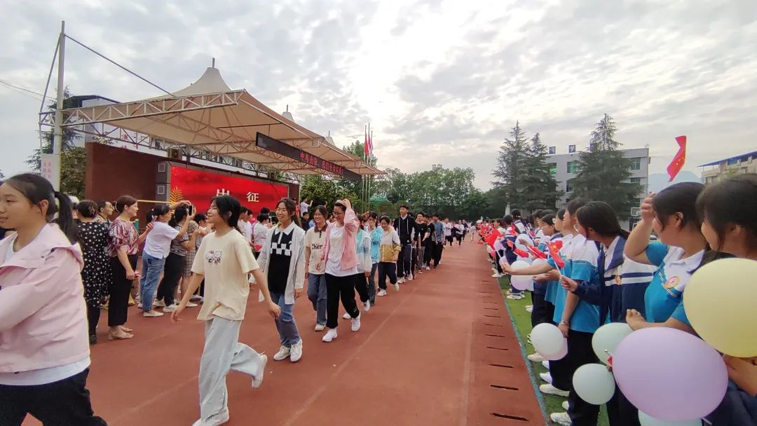 一举夺魁,决胜中考||开江县长岭中学初三学子载梦出征 第10张