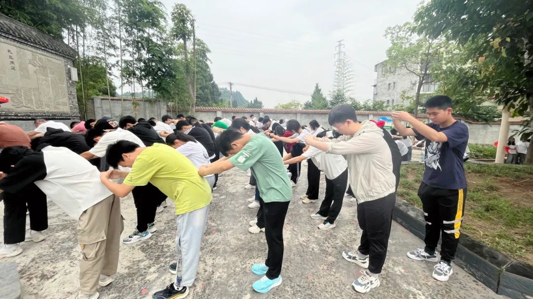 厉兵秣马迎中考,披甲出征向未来—河溪中学2024届中考出征仪式 第5张