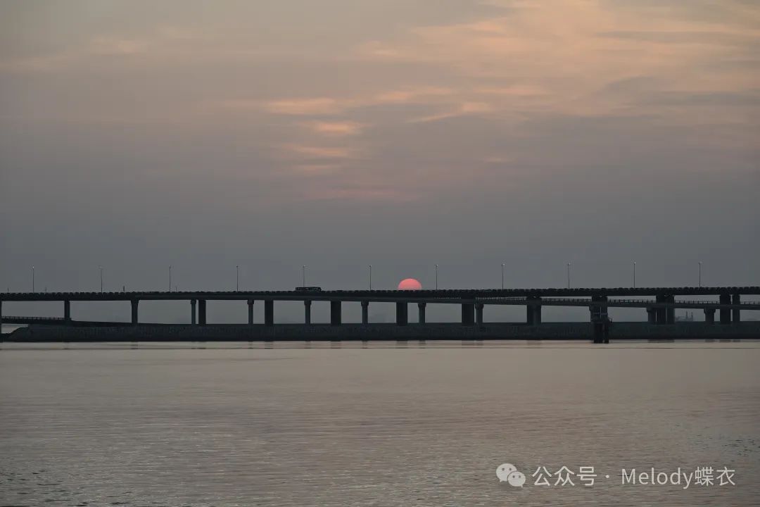 龙年旅行-深圳西湾滨海公园