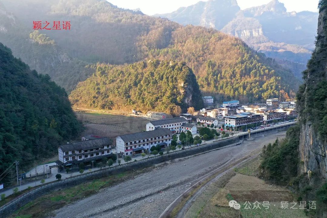 风景区里有人家,世代住木楼,走路两个多小时回娘家