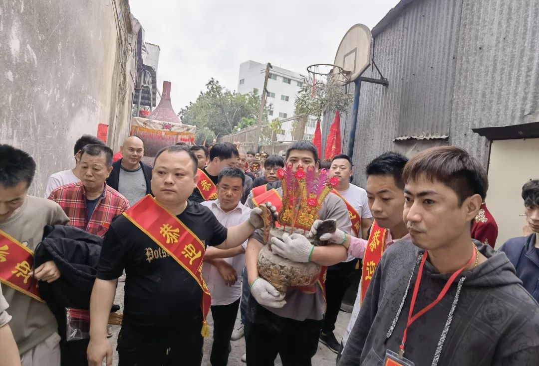 陈店湖西大老爷出游现场盛况!