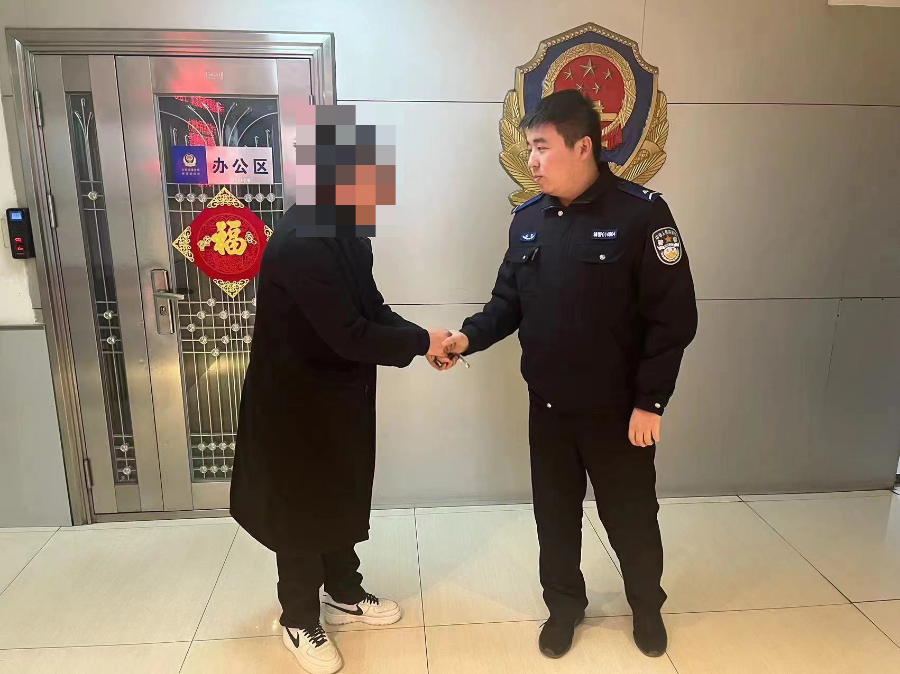 【派出所故事】自驾游丢了车钥匙,求助警察有惊喜