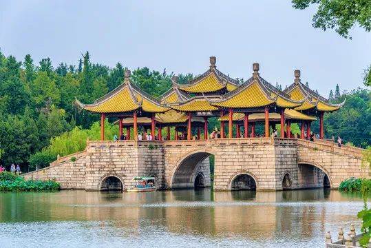 七色光【春季旅行·乐游扬泰】荷兰花海 扬州瘦西湖 何园 李中水上森林双高三日