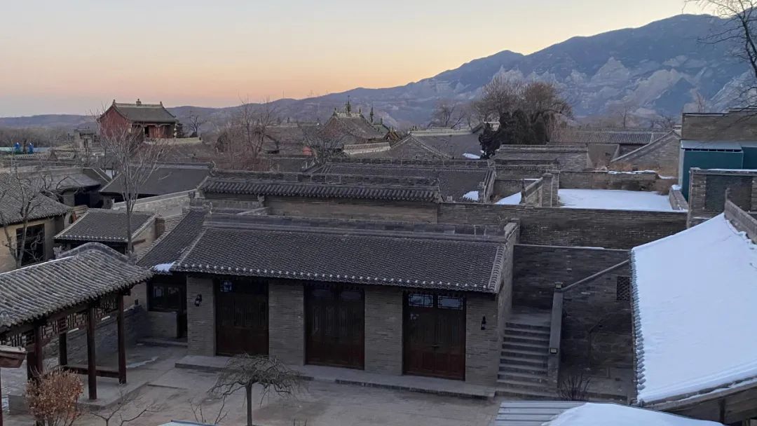 业界丨“四季村晚”可进街区、景区