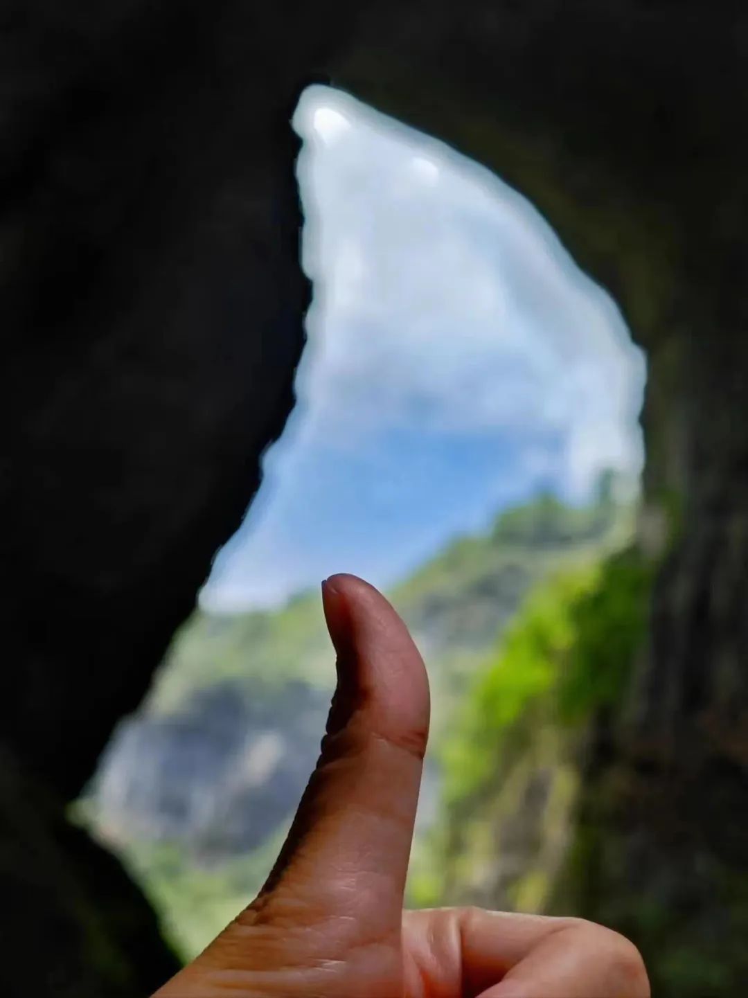重庆旅游必玩景点有哪些?行程怎么规划?分享重庆旅游攻略给到大家!省钱防坑!