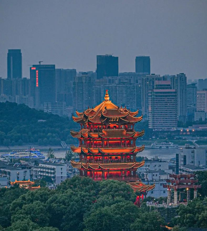 【湖北全景丨2680起大环线10日游】黄鹤楼、襄阳古城、武当山、神农架、官门山、恩施峡谷、野三峡、三峡大坝、荆州古城单动单卧…