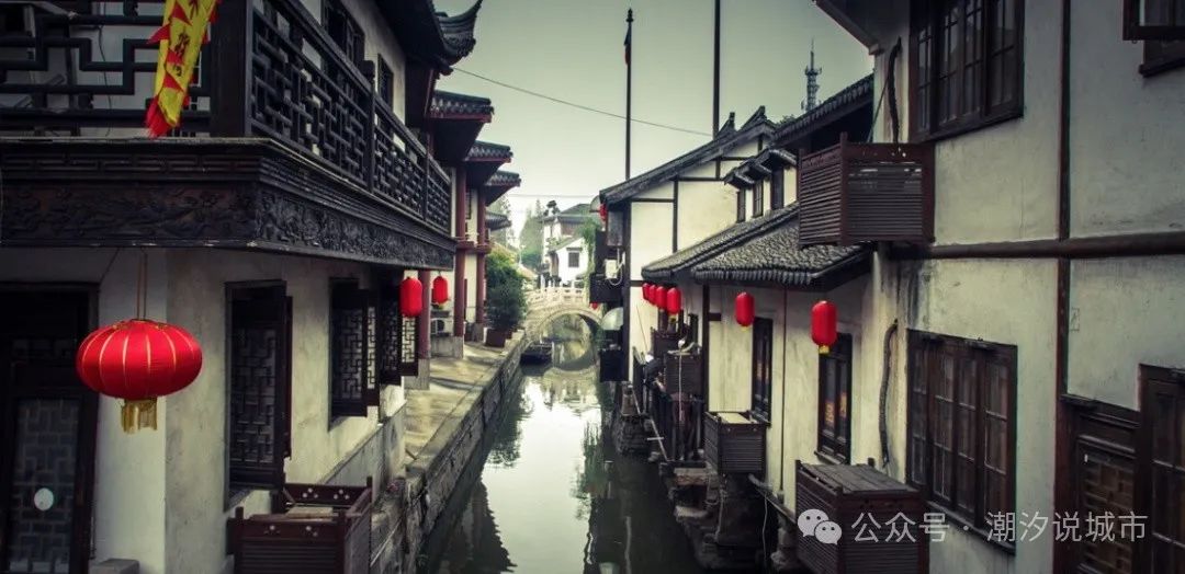 现在人们旅游为什么不慷慨消费了?景区老板说出真相,原来如此